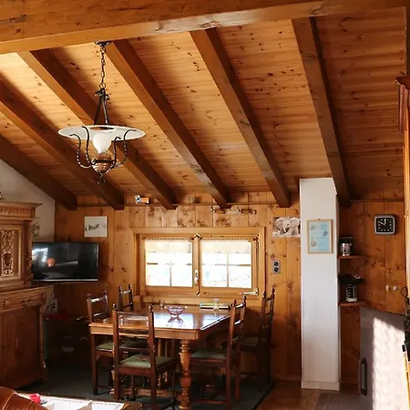 Haus-aristella Dom wakacyjny *